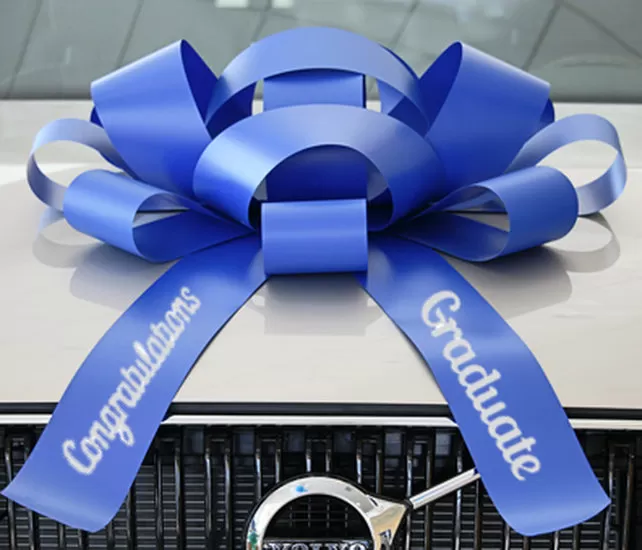 30-inch blue magnetic car bow with Congratulations Graduate lettering